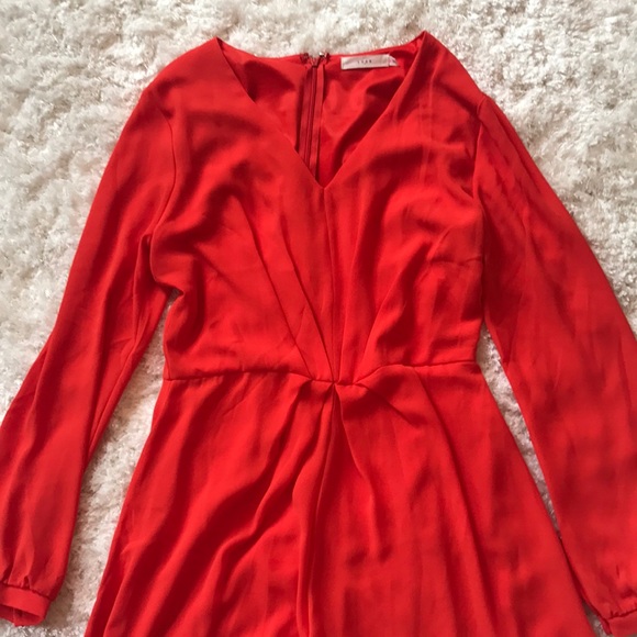 Lulus Lush romp and roll romper. Orange. M - Picture 4 of 4